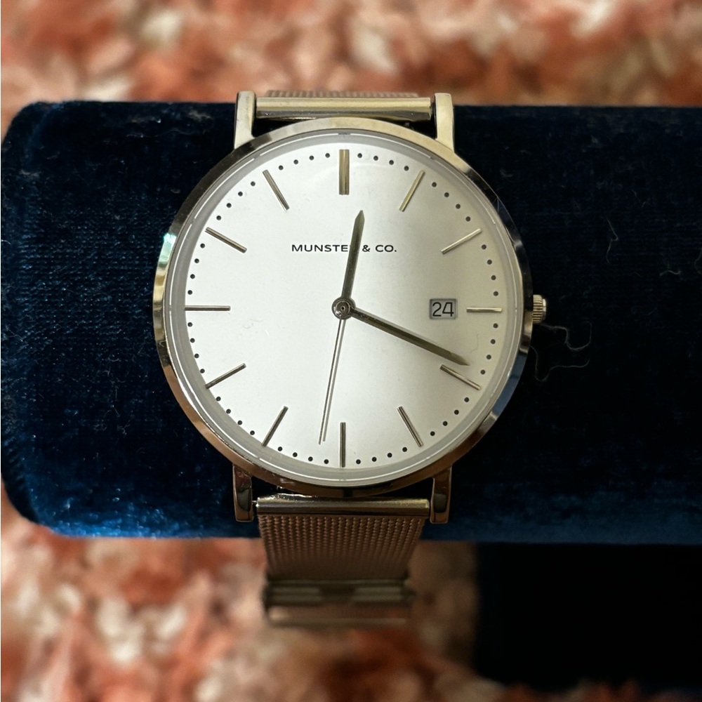 Munster Classic Silver Women's Watch